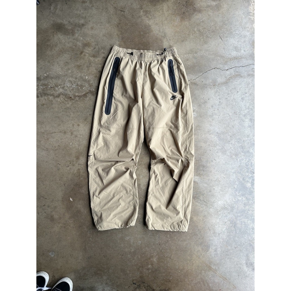 Nike‎ Tech Pack Woven Oversized Parachute Baggy Joggers Mens M Khaki NWT